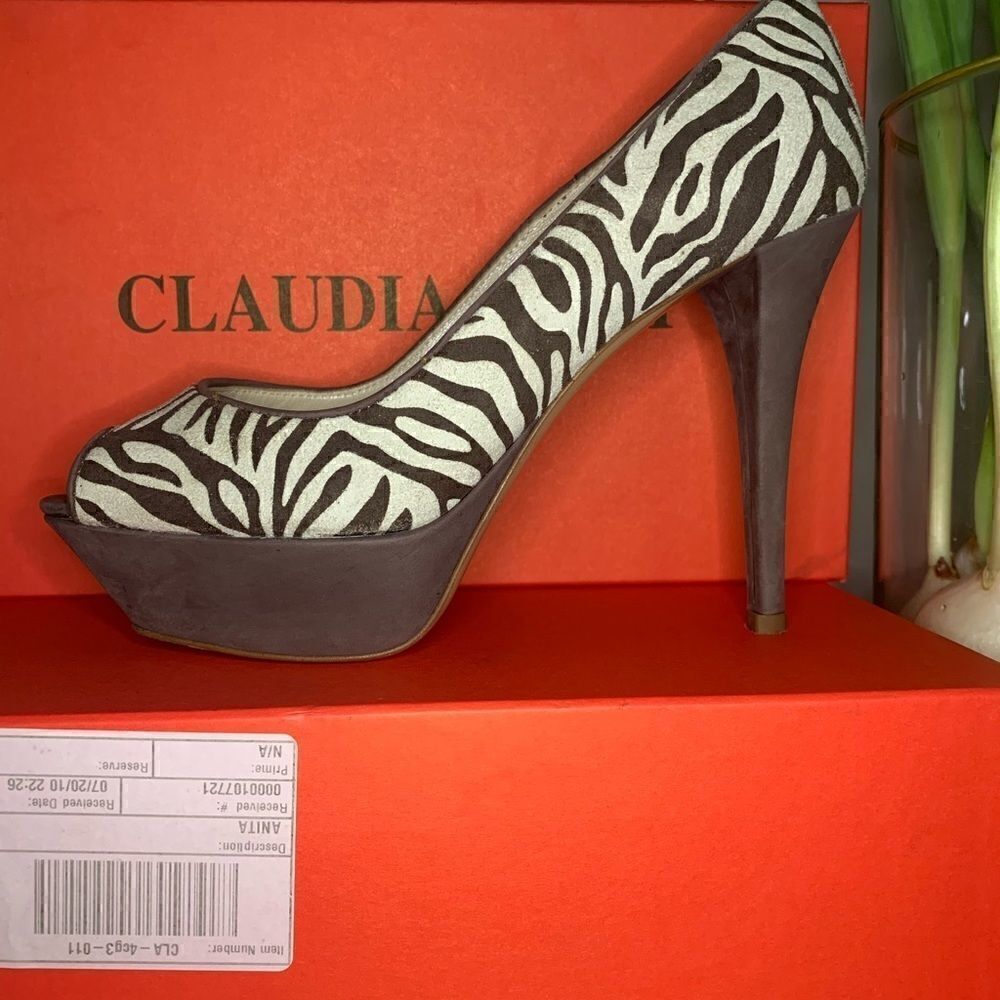 Claudia Ciuti platform animal suede heels
